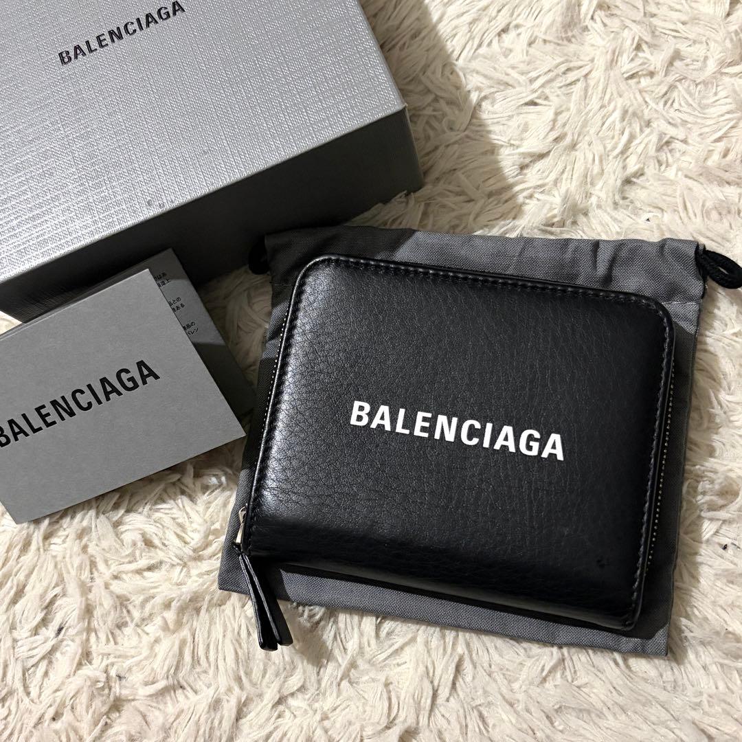 【美品】バレンシアガ エブリデイ 二つ折り財布 ラウンドファスナー ブラック