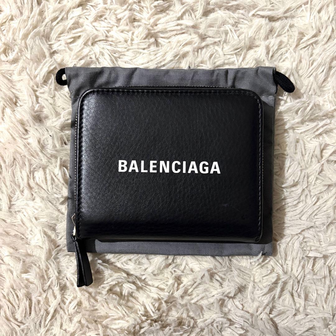 【美品】バレンシアガ エブリデイ 二つ折り財布 ラウンドファスナー ブラック