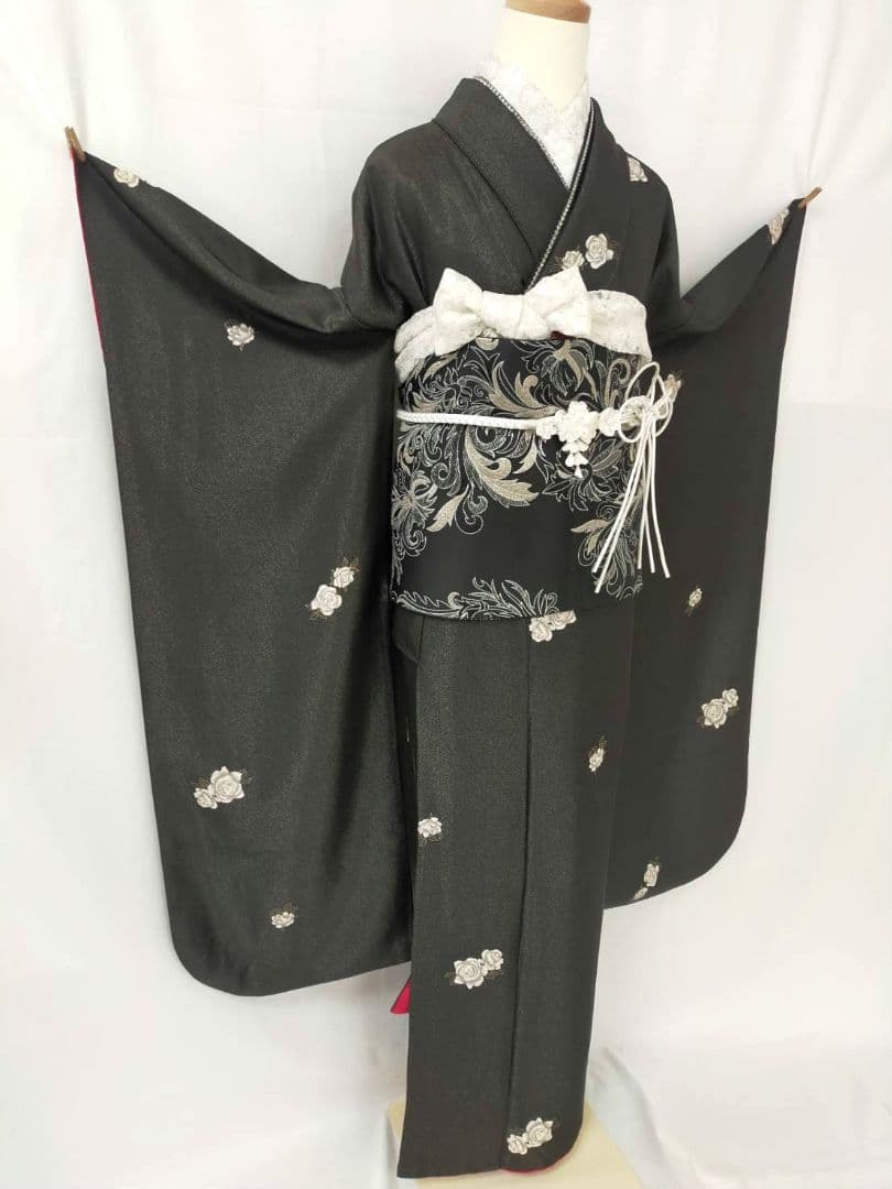 売約済み　★★正絹　薔薇柄　金通し振袖7点フルセット★★