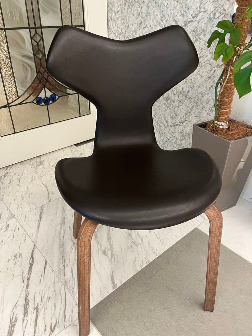 フリッツハンセン　グランプリチェア　レザー　ブラックブラウン