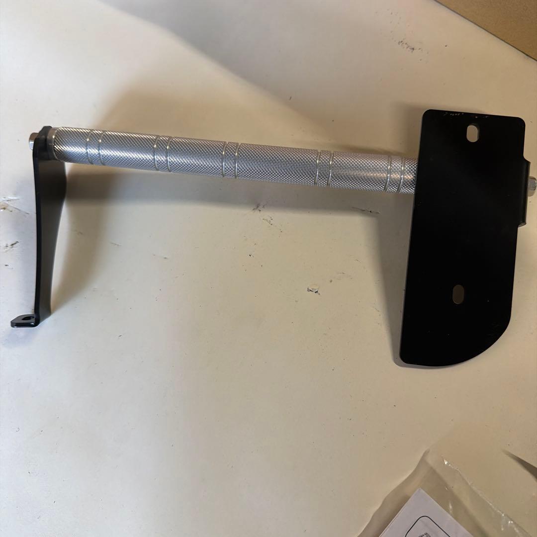 200系 ハイエース ワイド フットレストバー NEO PLOT