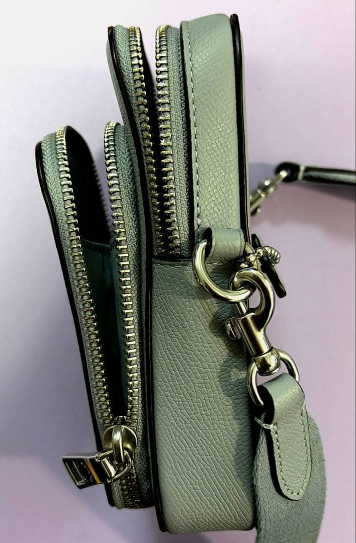 ちあきちゃん化COACH フォーン クロスボディグレーブルー