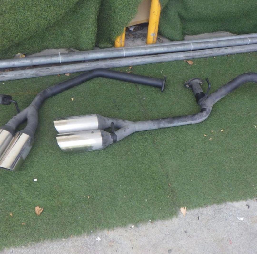 s*s様 限定値下げ　爆音皇帝　4本出し　30 プリウス マフラー スチール　デ