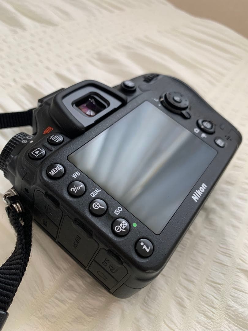 多言語対応D7100 18-105mm + Ai-S 50mm f 1.8