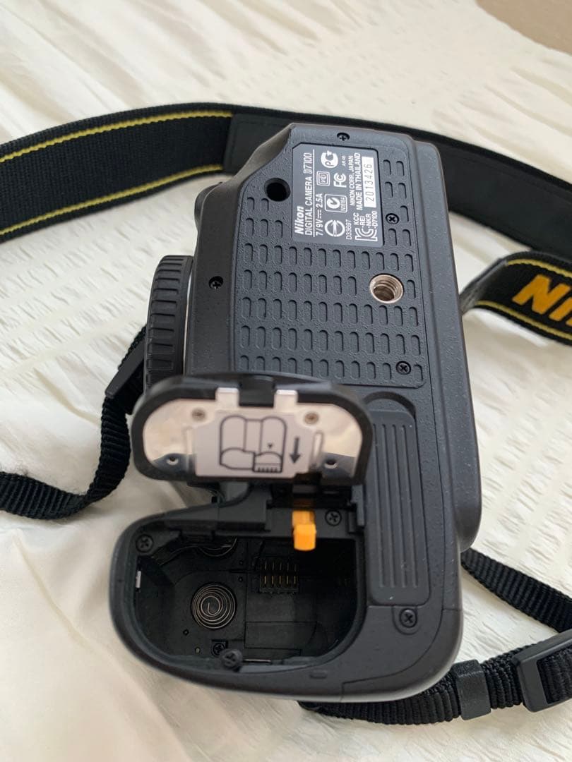 多言語対応D7100 18-105mm + Ai-S 50mm f 1.8