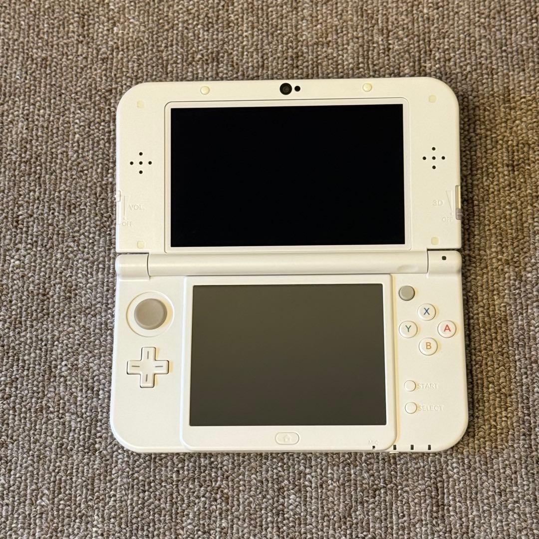 【美品】Newニンテンドー3DS LL パールホワイト 上IPS搭載