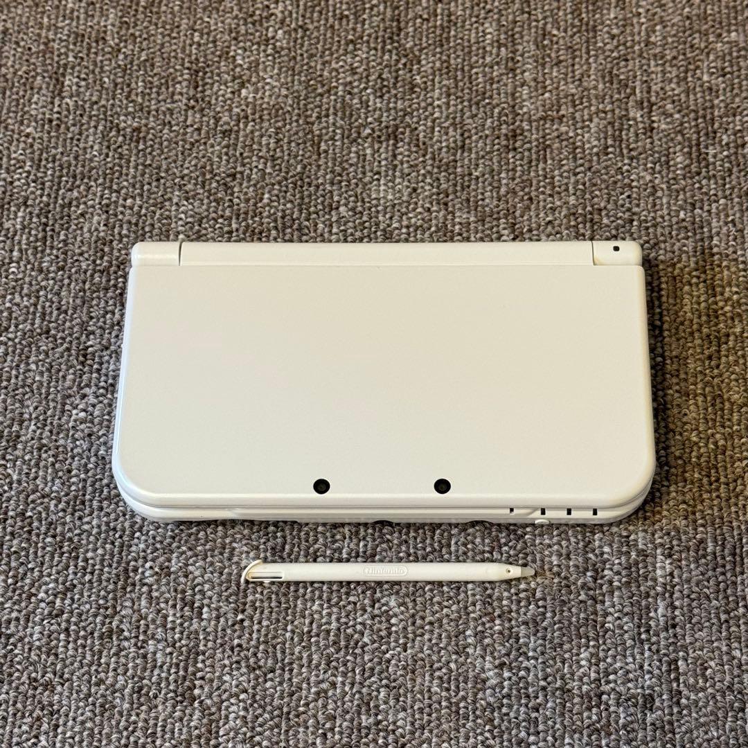 【美品】Newニンテンドー3DS LL パールホワイト 上IPS搭載