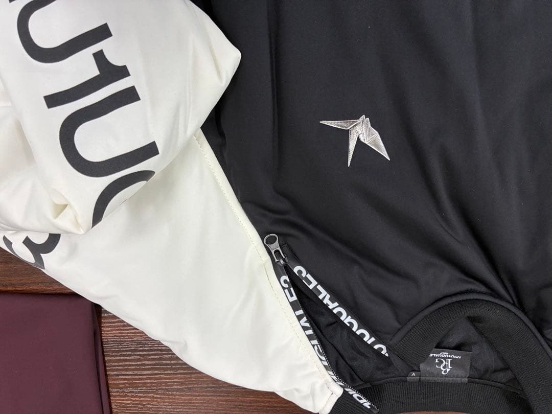 1PIU1UGUALE3 ジップアップ スポーツウェア