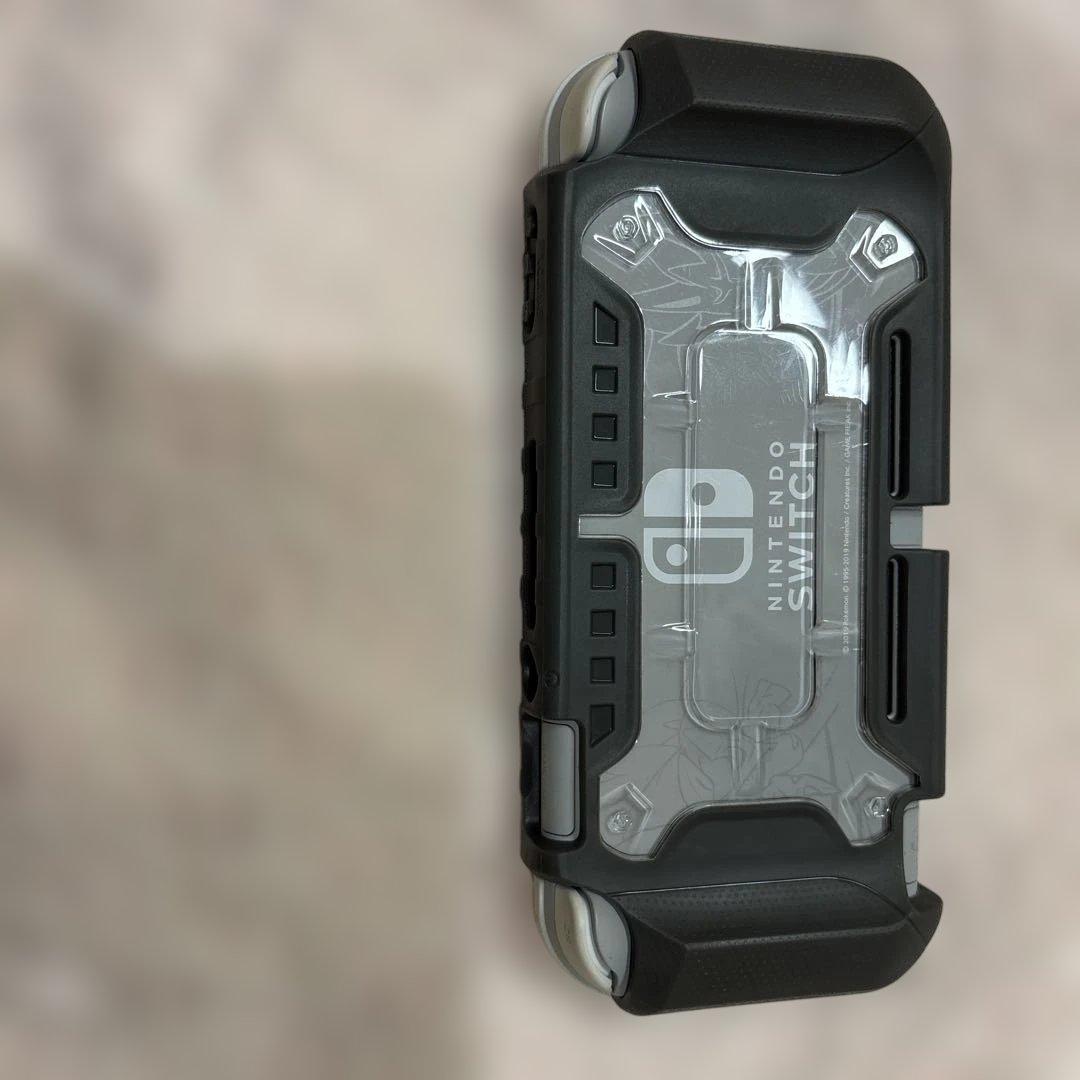 Nintendo Switch Lite マゼンダ　ポケモン