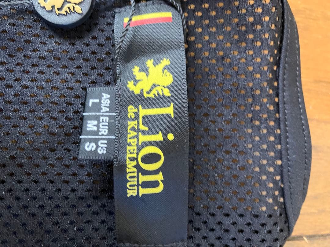 新品　ビブタイツ カペルミュールライオンエンブレム　Ｌサイズ