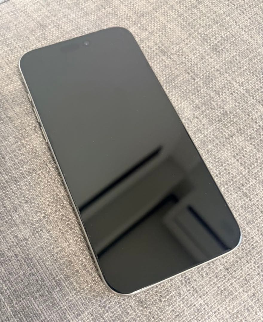 iPhone 15 pro max 256GB SIMフリー　望遠レンズ傷あり