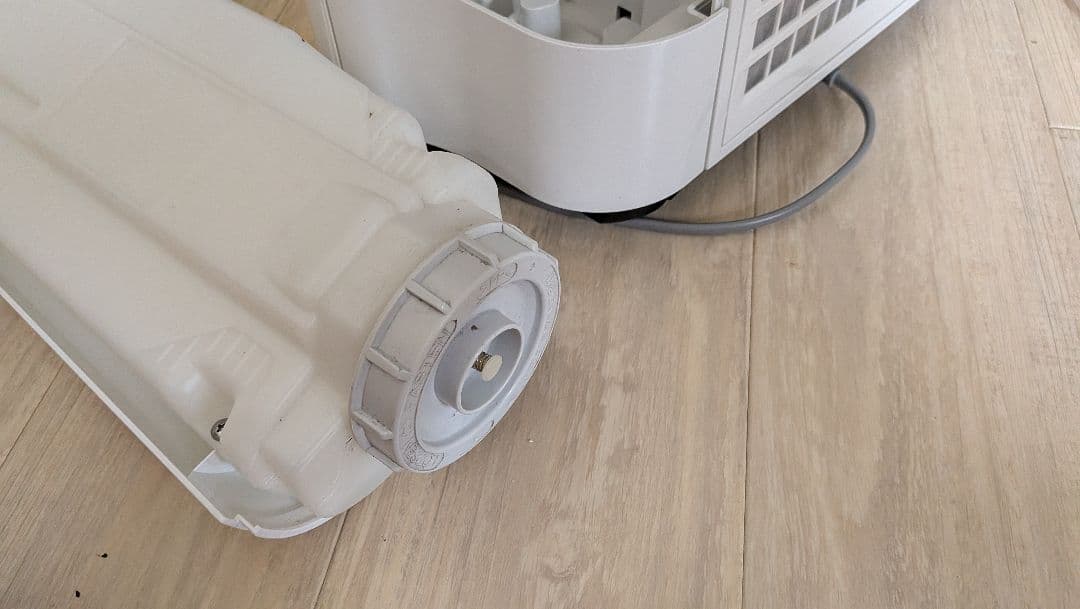 シャープ 加湿空気清浄機 KC-R50-W ホワイト