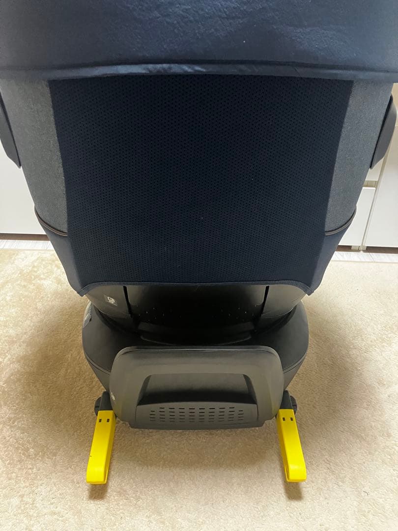 ✨アップリカ✨ 回転式チャイルドシート クルリラビッテエックス ネイビー