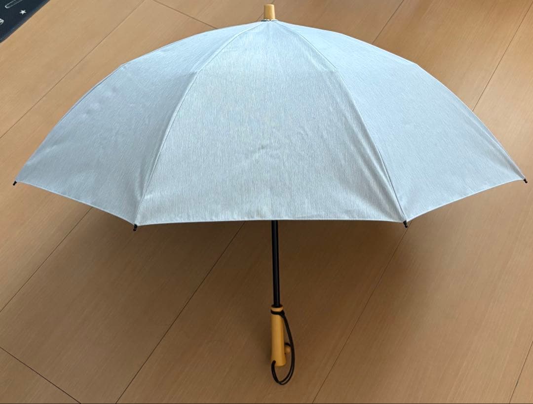 サンバリア100 折りたたみ傘　2段折　グレー　moku 美品　日傘