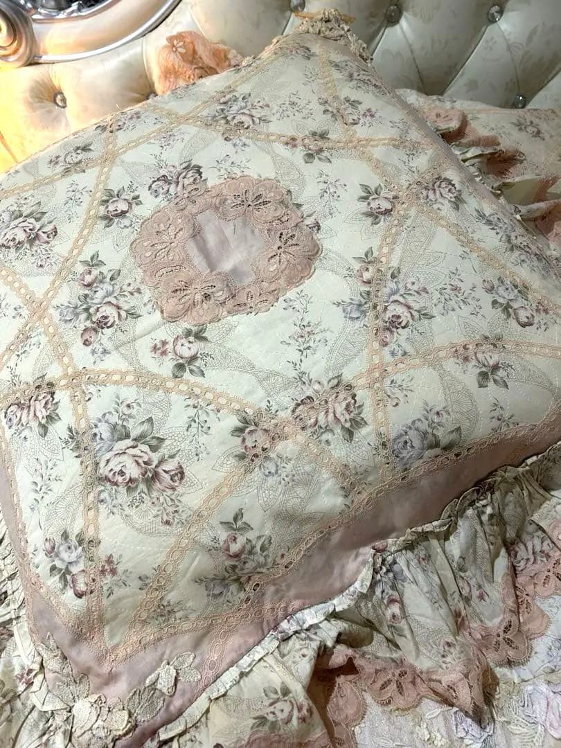 さえらアキアカネ大きな花柄レースクッションカバー座布団カバー２点【希少品】