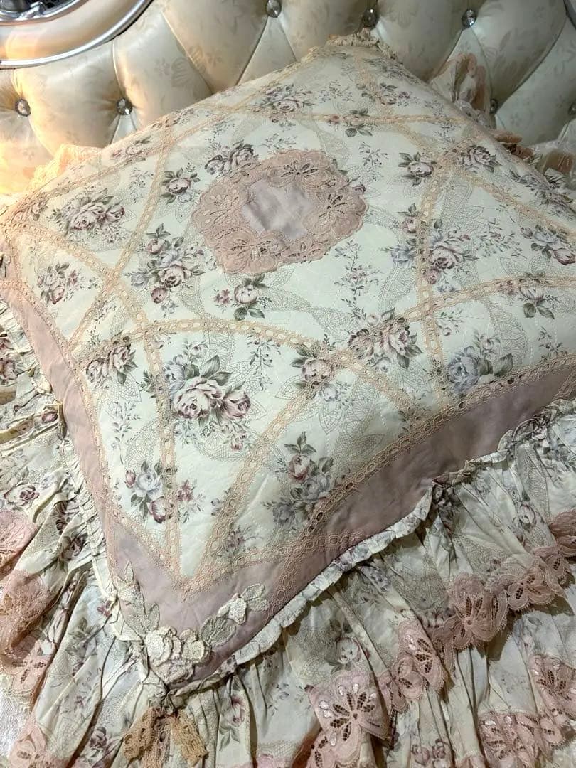 さえらアキアカネ大きな花柄レースクッションカバー座布団カバー２点【希少品】