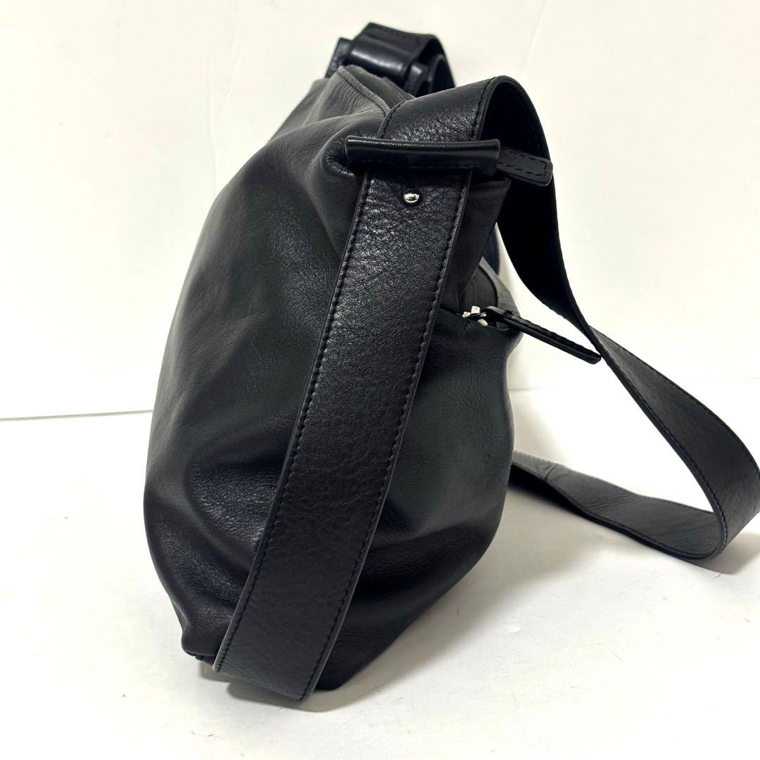 ear PAPILLONNER イアパピヨネ　本革2WAYレザーショルダーバッグ