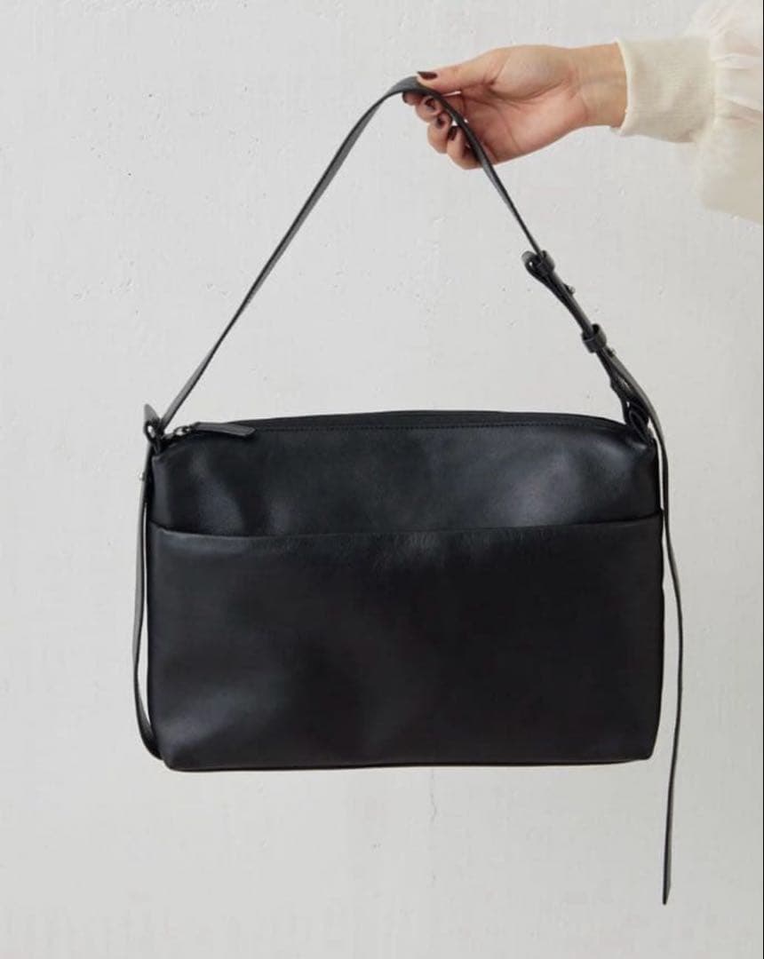 ear PAPILLONNER イアパピヨネ　本革2WAYレザーショルダーバッグ