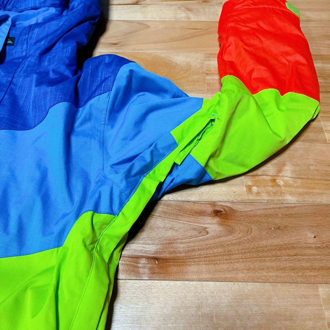 美品スキーウェア150 QUIKSILVER 上下セット デザインかっこいい