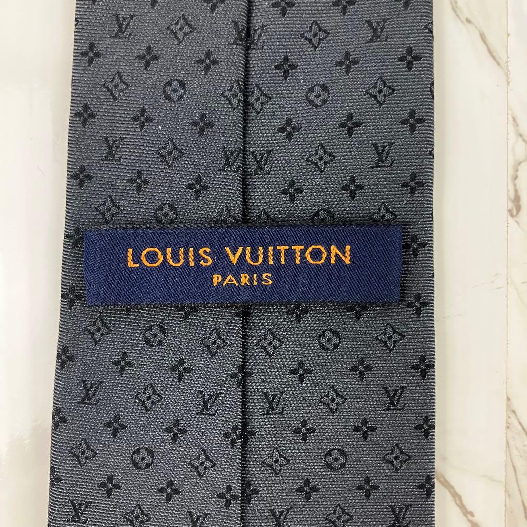 田中未来　極美品　現行　ルイヴィトン　ネクタイ　モノグラムミッシム　ソリッ