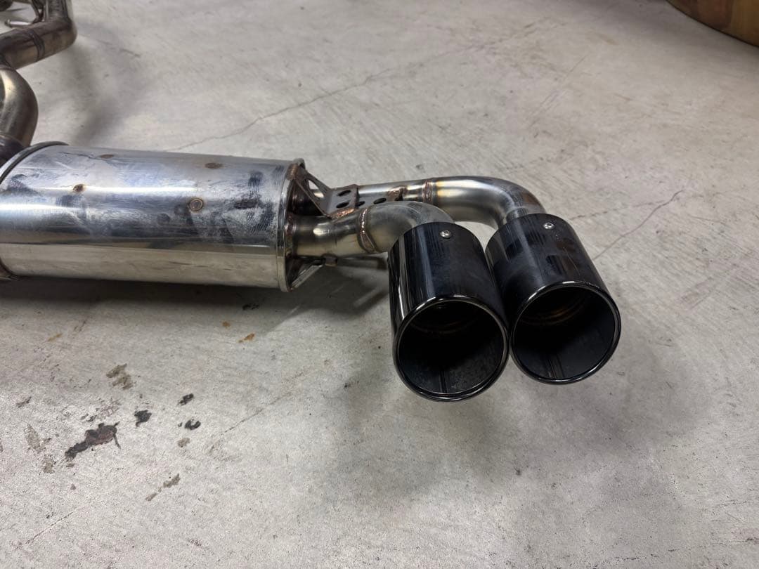 クラウンスポーツ　柿本ワンオフマフラー