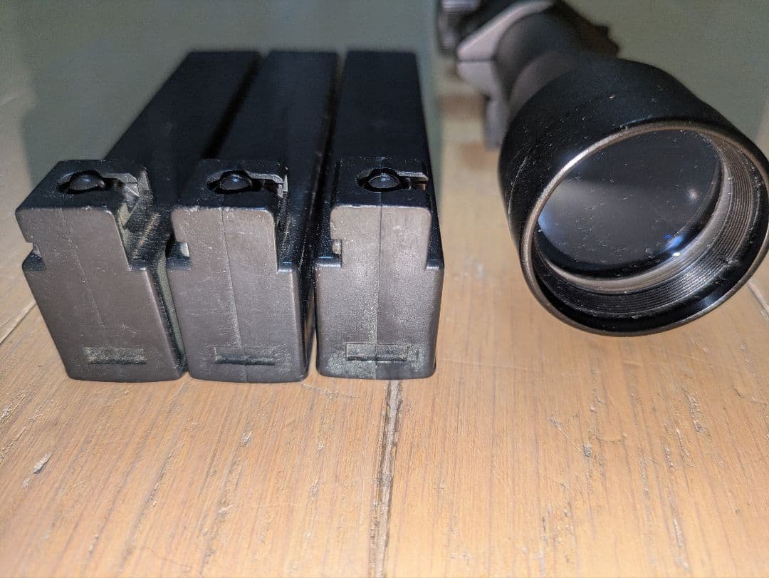 東京マルイVSR10リアルショック迷彩塗装スコープ予備マグ付サバゲー