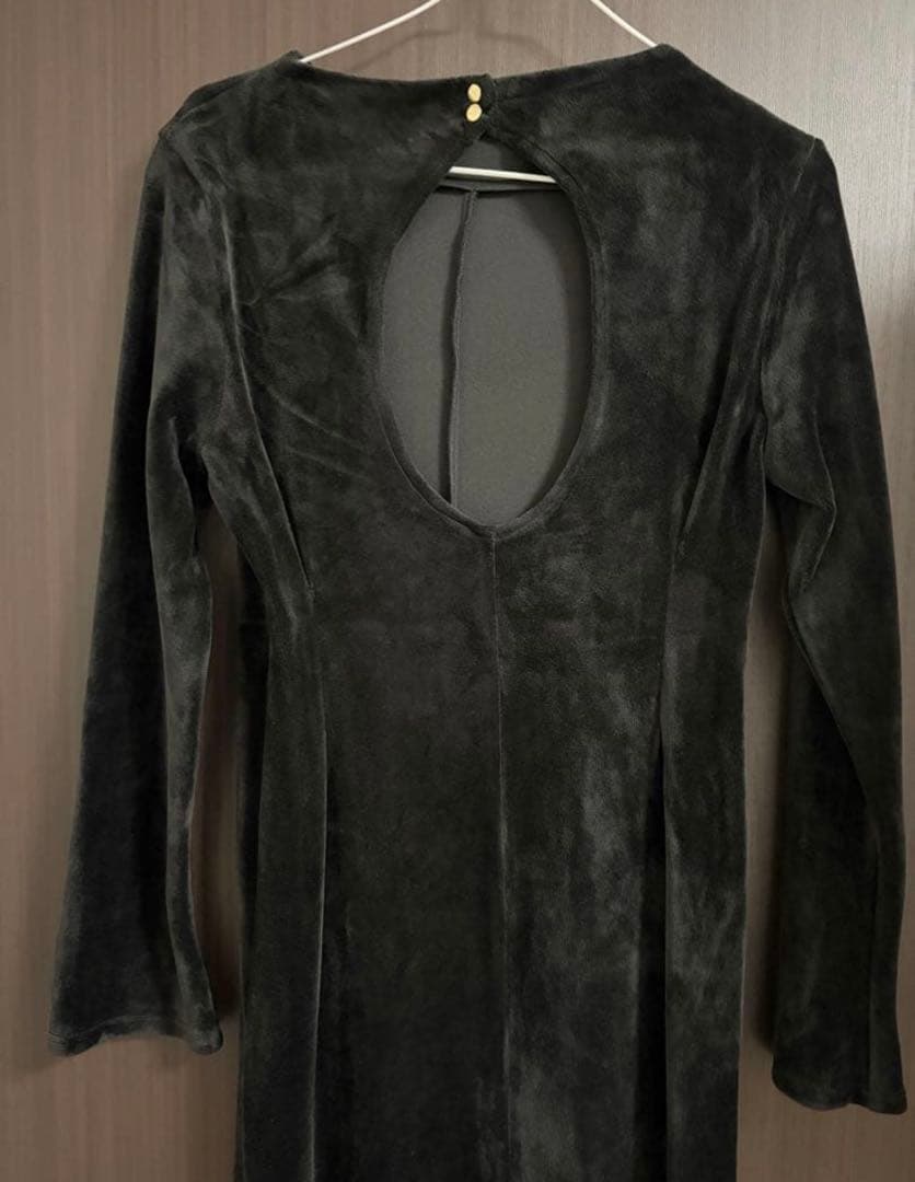 【森川企画】バックオープンベロアワンピース