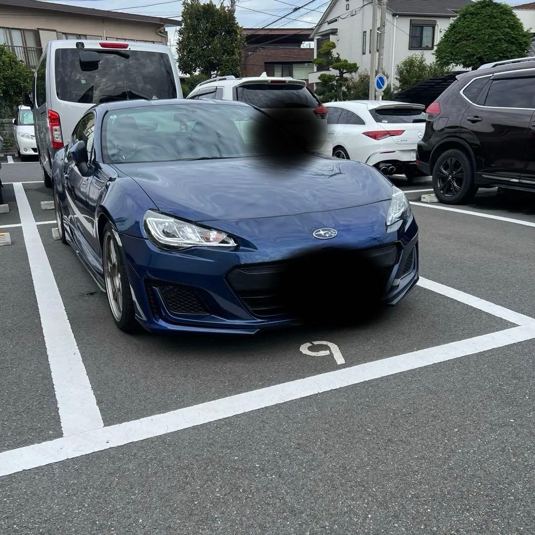 BRZ フロントバンパー　前期　フォグレス