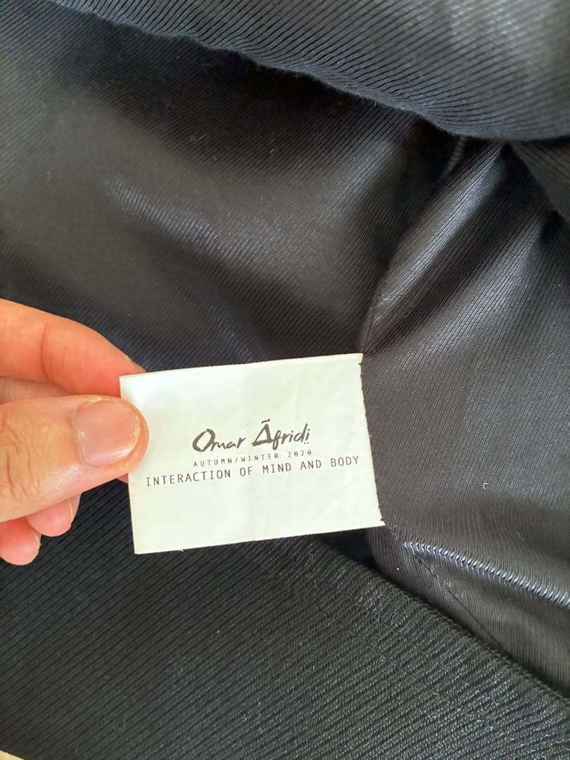 omar afridi オーバーサイズ　フード付き黒ウールコート