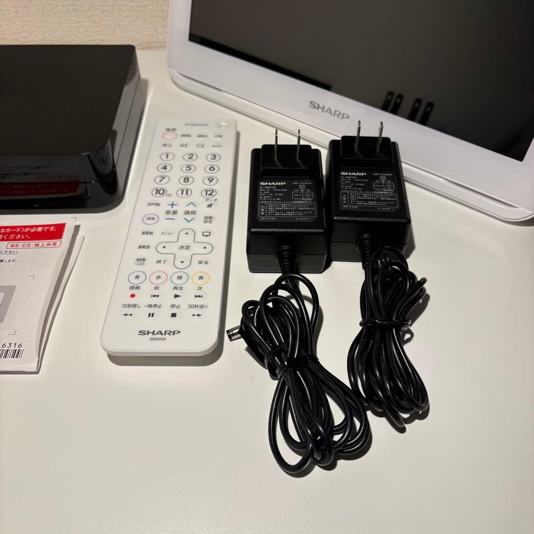 【良品】シャープ ポータブル液晶テレビ AQUOS ホワイト 2T-C12AF