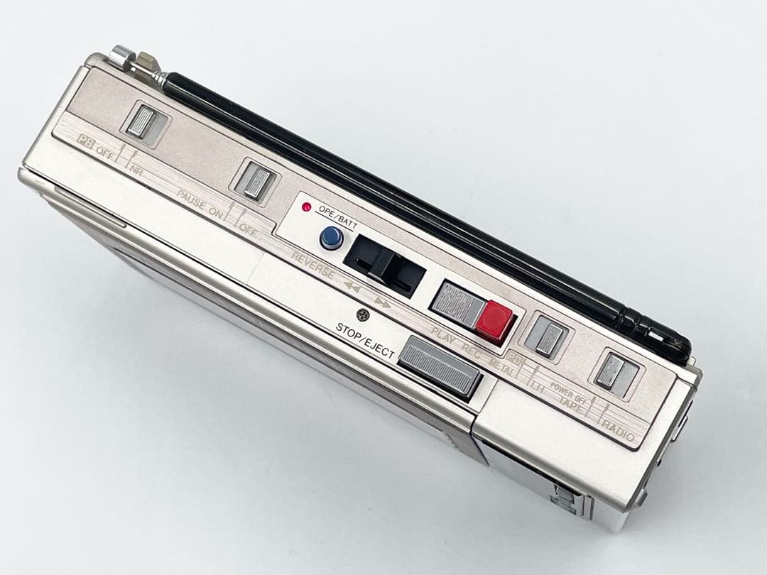 ジャンク　AIWA HS-J2 CassetteBoy カセットレコーダー