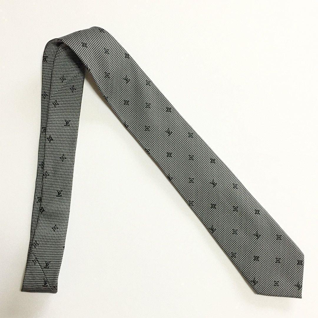 未使用級 ルイヴィトン Louis Vuitton ネクタイ ブラック系 LV柄
