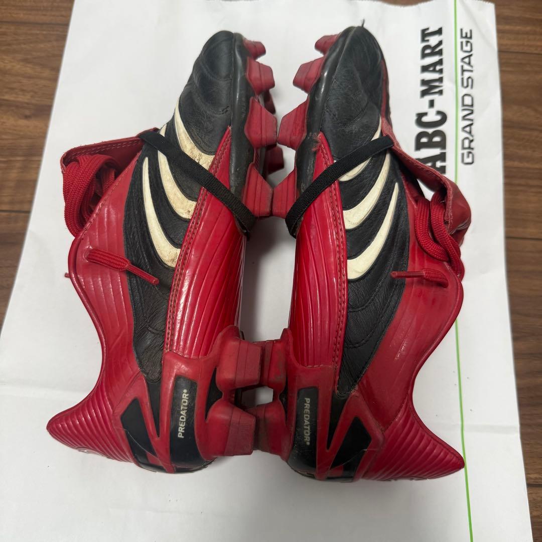 adidas Predator サッカーシューズ 赤黒