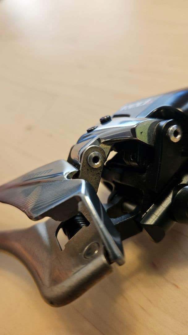 SRAM RED etap 11sフロントディレイラー