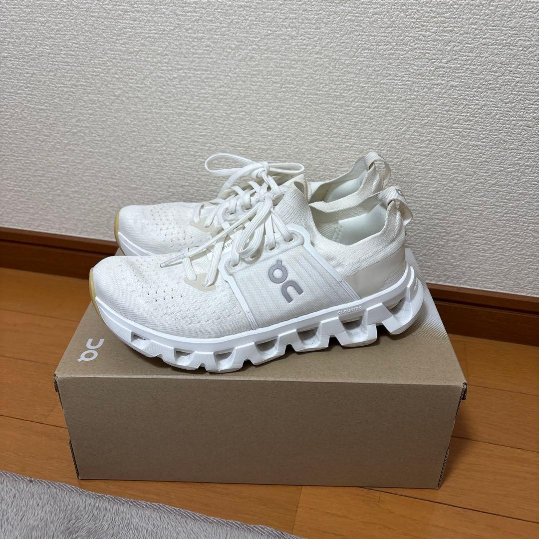 On Cloudswift 4 レディース　24センチ　ランシュー