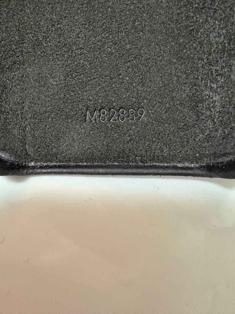 LOUIS VUITTON M82889 iPhone 15 Proケース