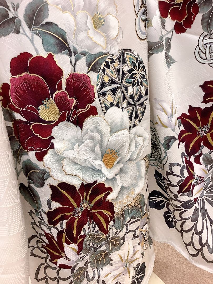 白地　上品な梅と菊の古典振袖フルセット