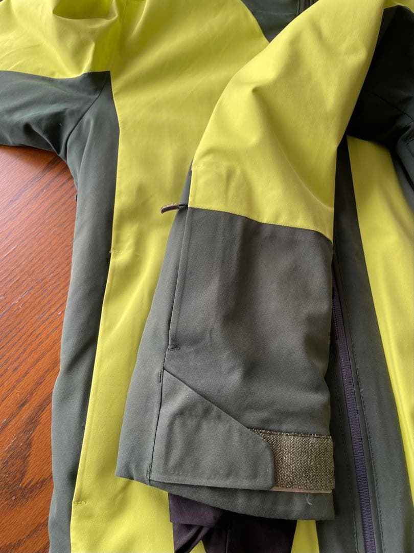 HALTI スキーウエア上下　メンズ（Sサイズ相当）