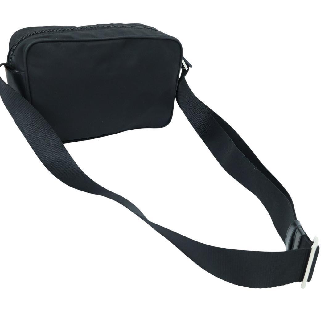 美品 PRADA プラダ ショルダーバッグ カメラバッグ 三角ロゴ ナイロン 黒