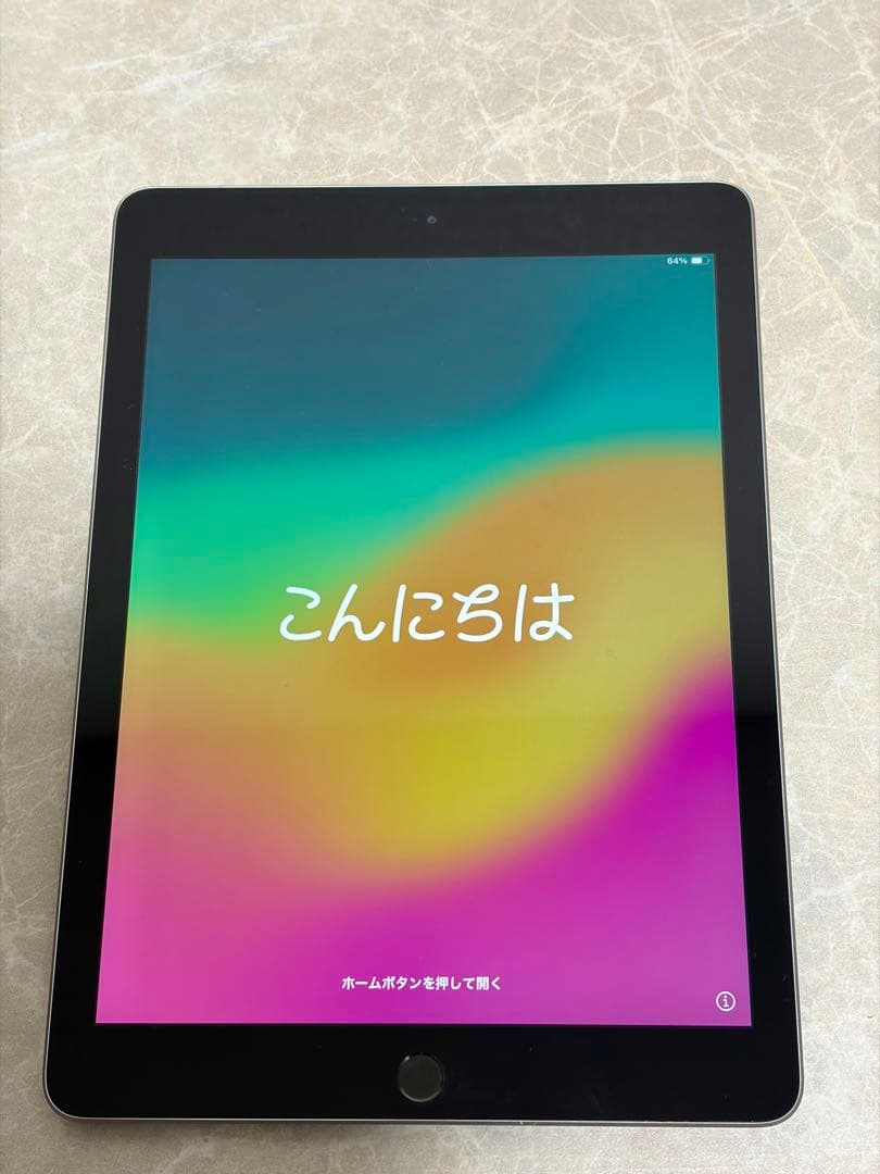 〔中古品〕iPad 第6世代 128GB スペースグレイ Wi-Fi