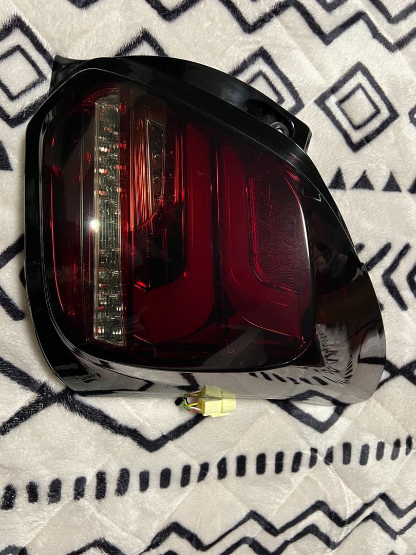 ZC33S アールズLEDシーケンシャル スモークテール