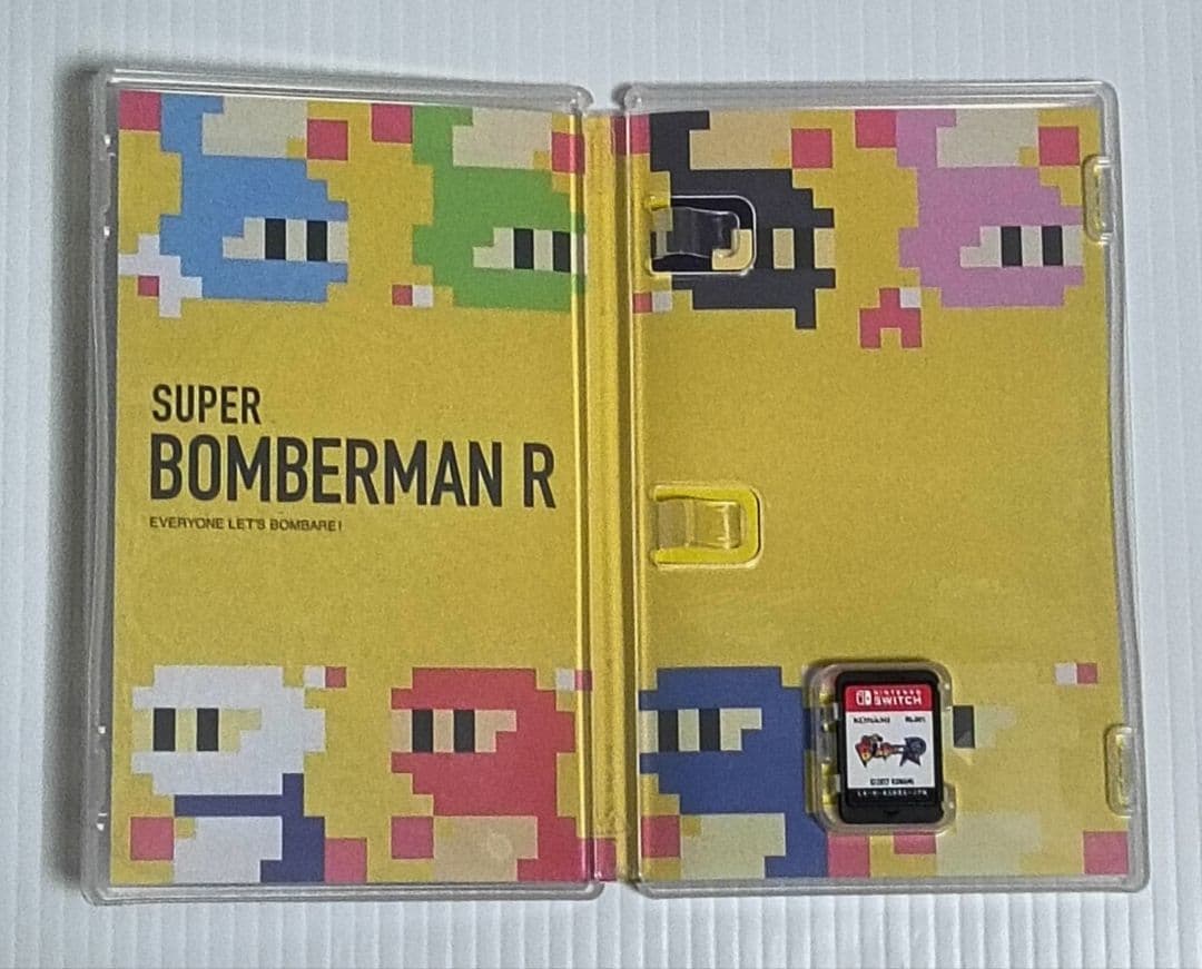 ニンテンドースイッチソフト　バナンザ＆スーパーボンバーマンR　ソフト2本セット