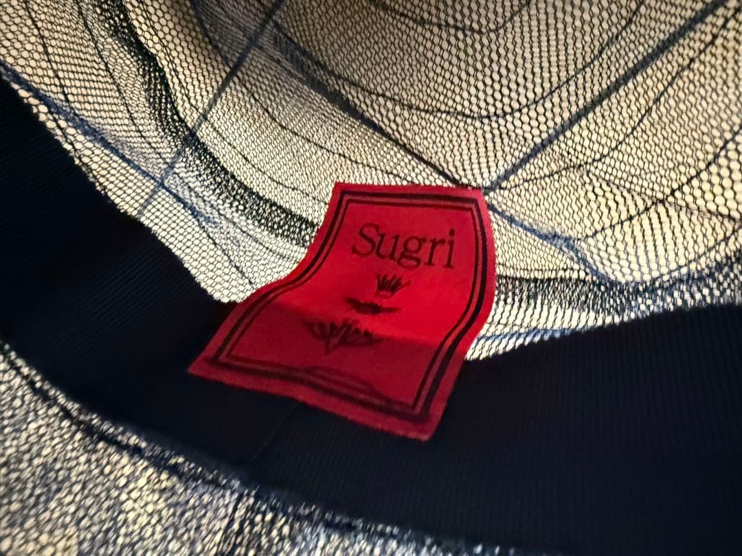 専用　 Sugri 小花のモチーフ付きチュールフリルクローシュ　黒　未使用