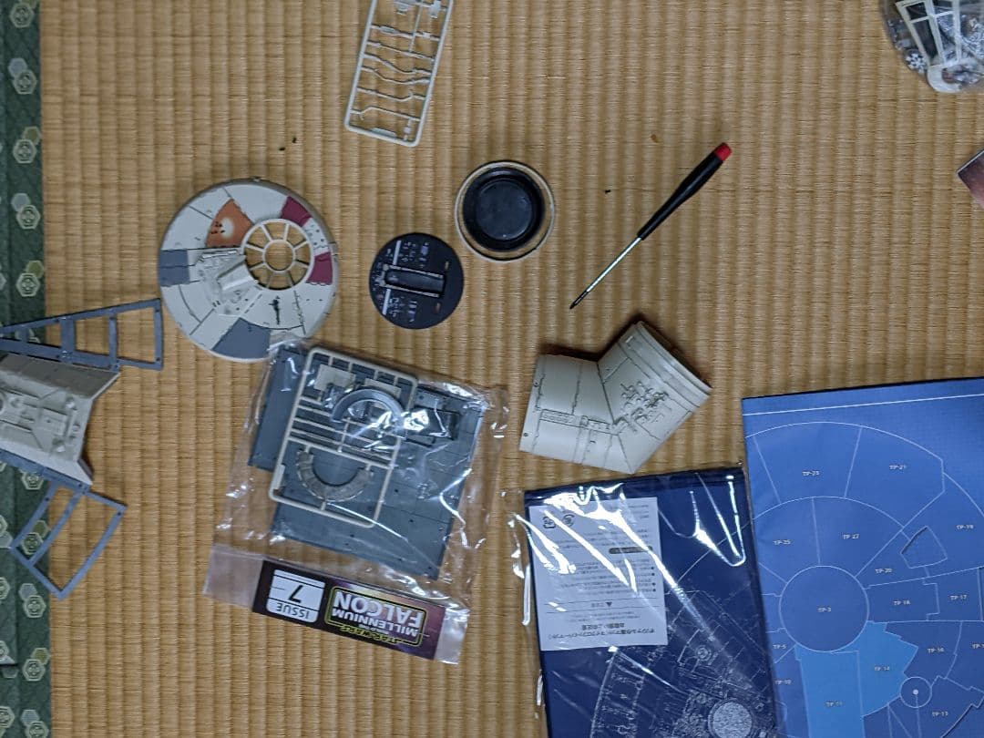 デアゴスティーニ ミレニアムファルコン