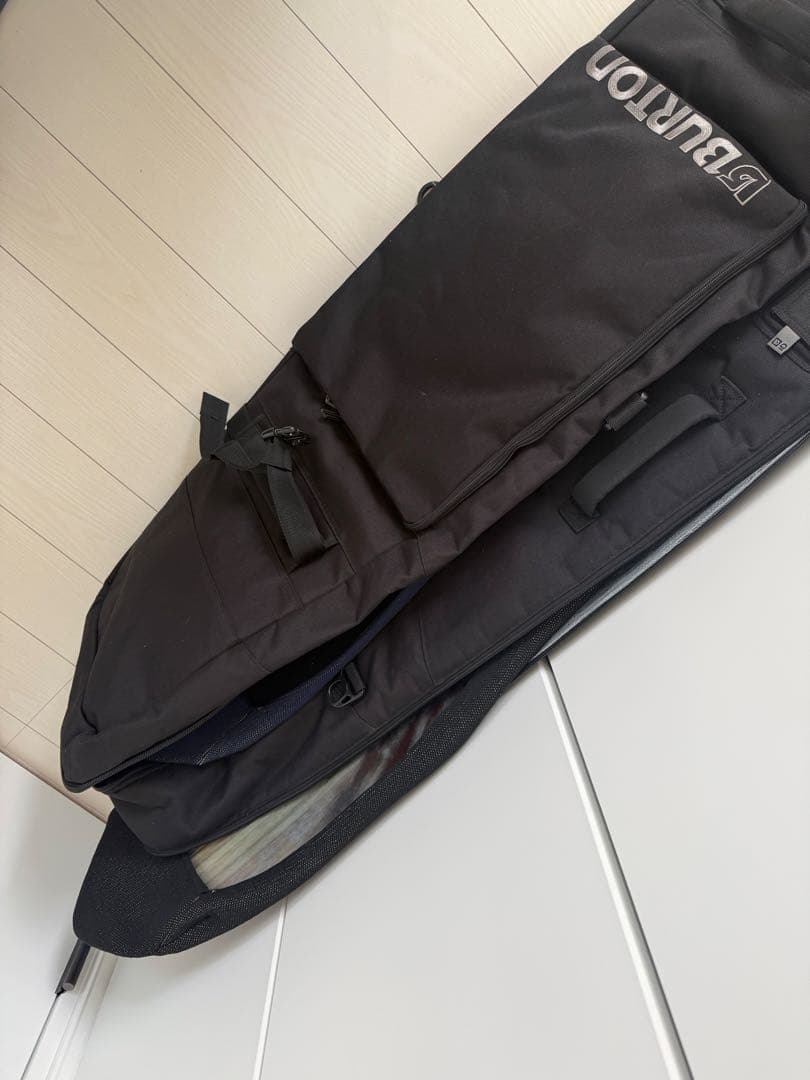 スノーボード Burton Wheelie Flight Attendant 156cm