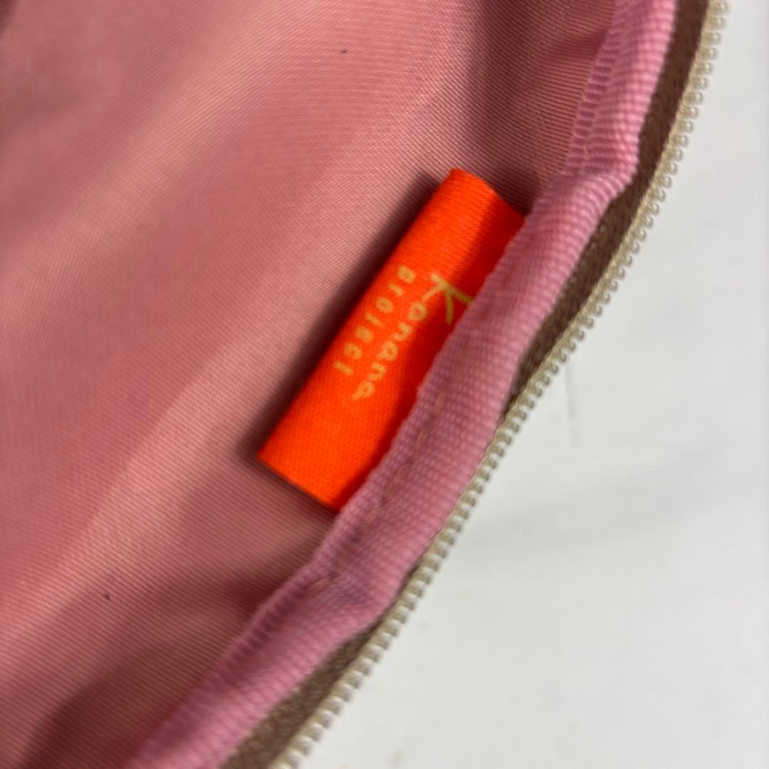 カナナプロジェクト トローリーバッグ キャリー ベージュ　ポンポンチャーム付き