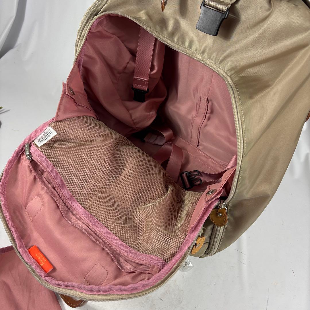 カナナプロジェクト トローリーバッグ キャリー ベージュ　ポンポンチャーム付き