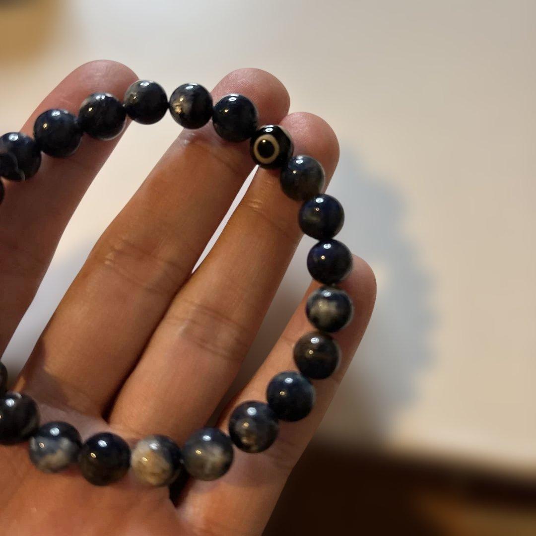 三眼天珠とカイヤナイトたん！ズーンとくる！すごい組み合わせ！