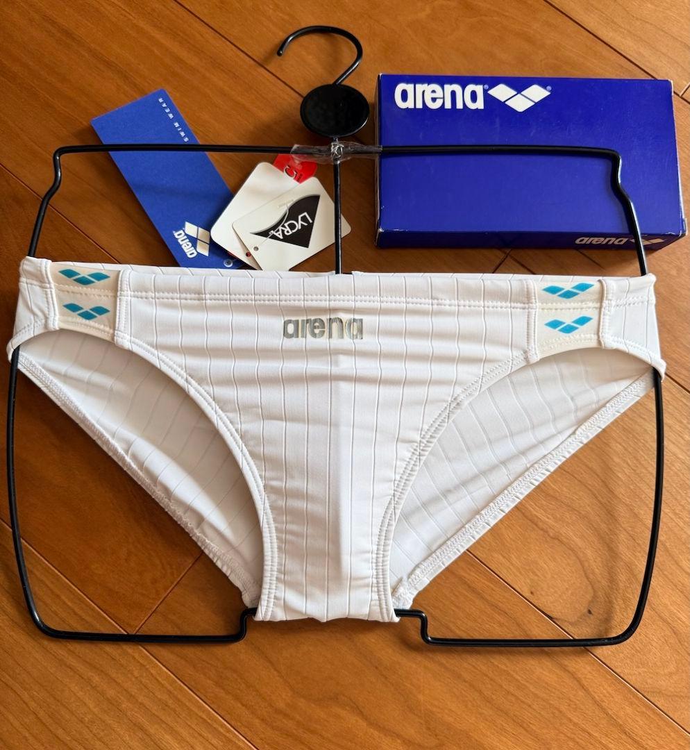 【新品タグ箱付】ARENA ダブルマット SAR-4111 M　ホワイト 競パン