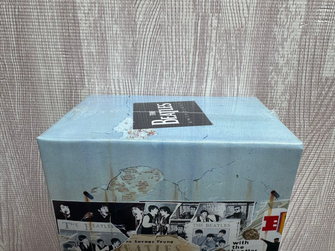 新品未開封未使用　ザ・ビートルズ・アンソロジー5ＤＶＤ　 初回赤帯付き